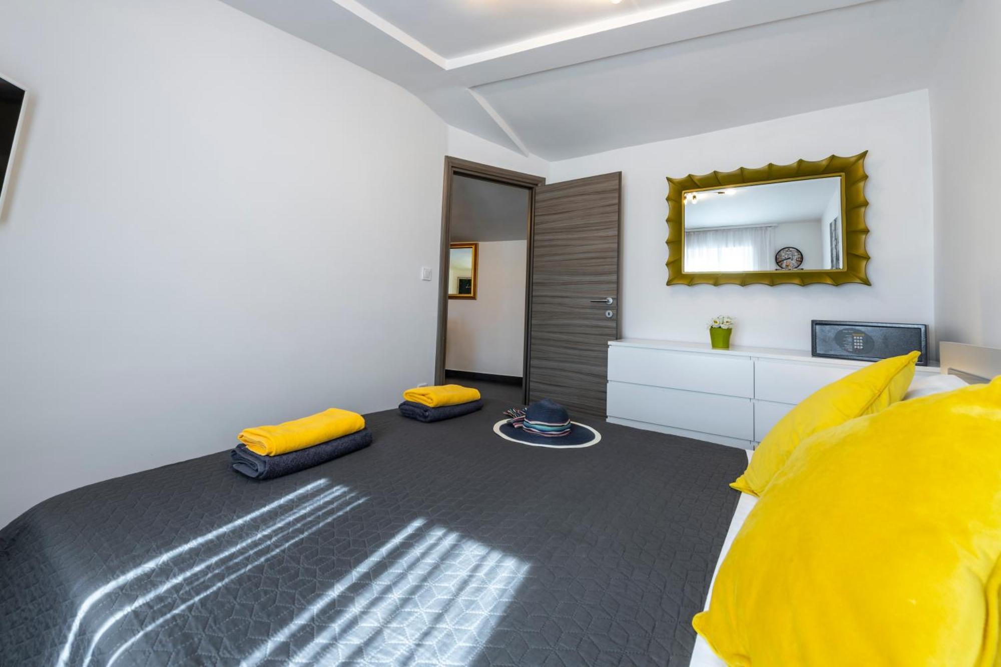 Apartments Nia Deluxe & Elegance دوبروفينك المظهر الخارجي الصورة